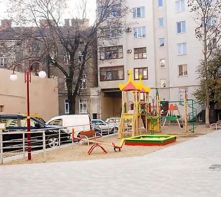 Travel Station Apartment Ivano-Frankivsk Exterior photo